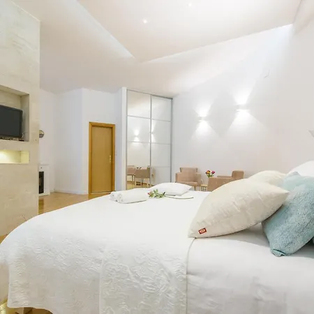 Apartman Deluxe Beach Renata Split