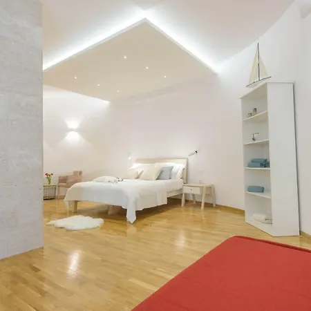 Apartman Deluxe Beach Renata Split
