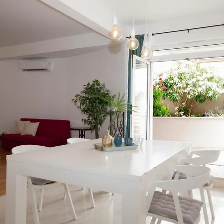 Apartamento Deluxe Renata *